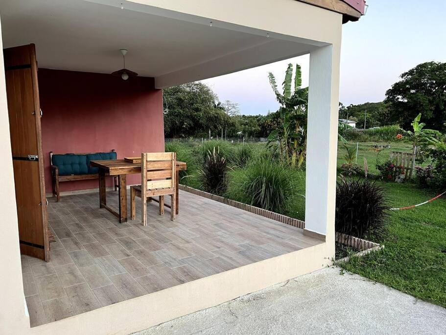 Jolie Petite Maison A La Campagne Le Moule Εξωτερικό φωτογραφία
